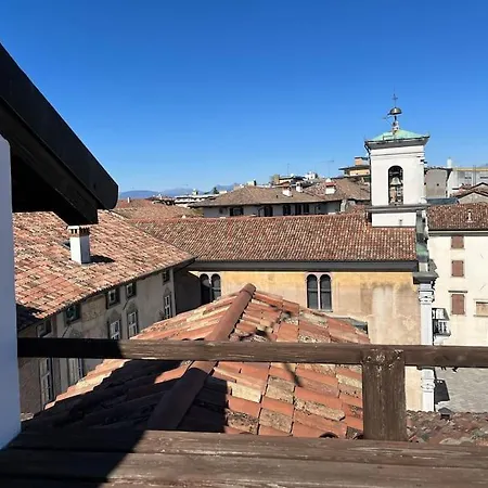 Apartmán Elegant Penthouse With Roof Terrace Udine